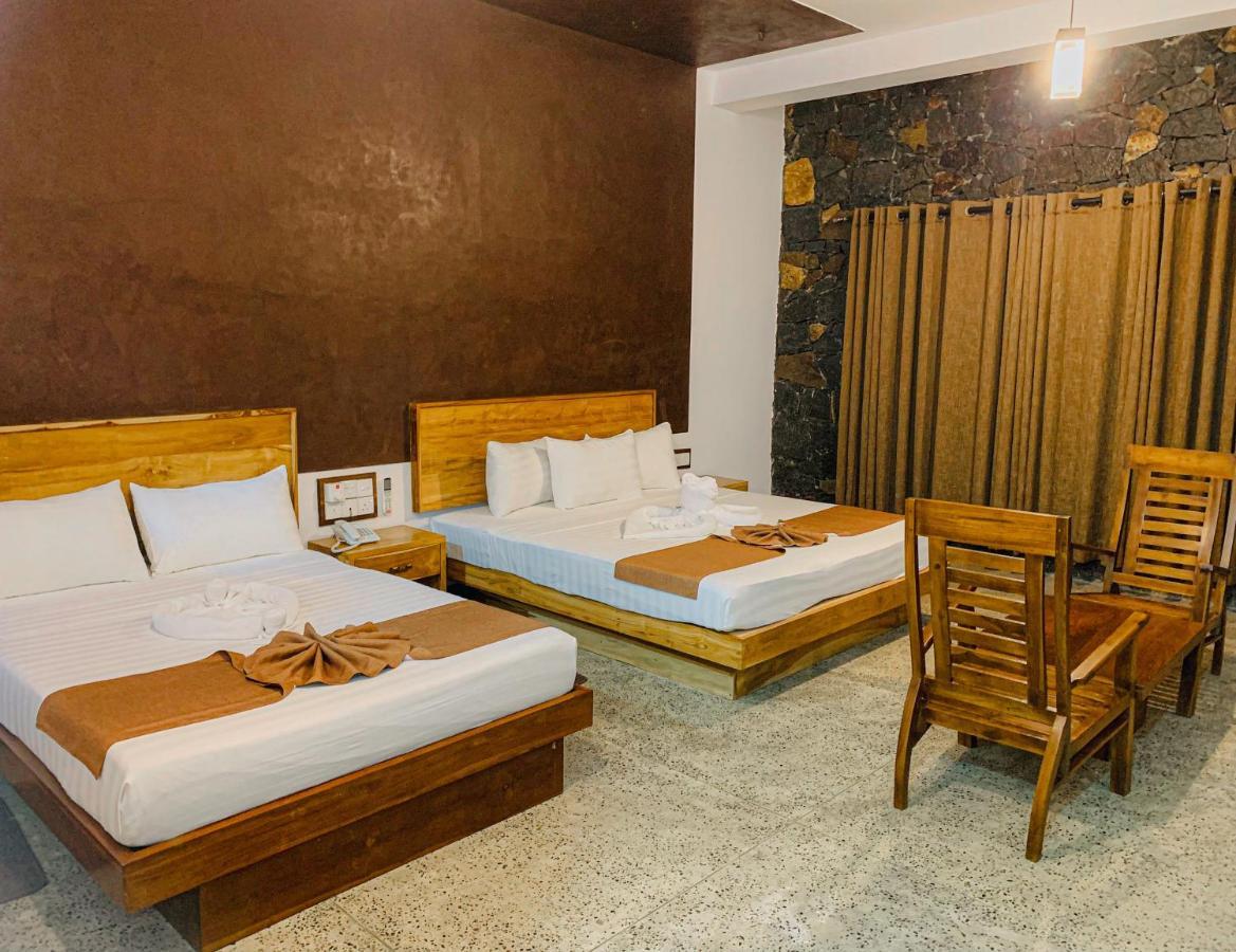 Doola River Edge Udawalawe Kültér fotó